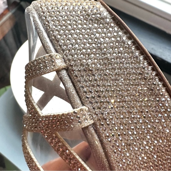 🌸JESSICA SIMPSON🌸 Women's Oluina Embellished
Platform Pump Size: 8.5 - Picture 9 of 13